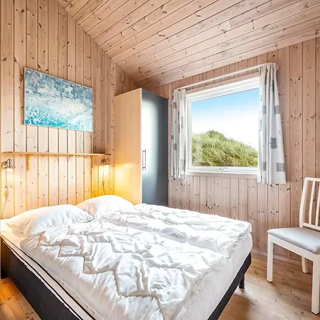 With And Sauna, Just 200 Meters From The North Sea בית נופש