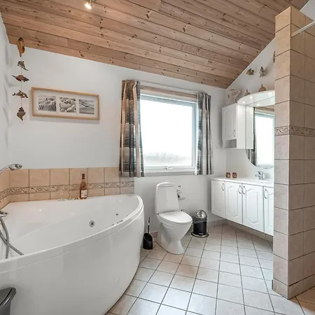 With And Sauna, Just 200 Meters From The North Sea *