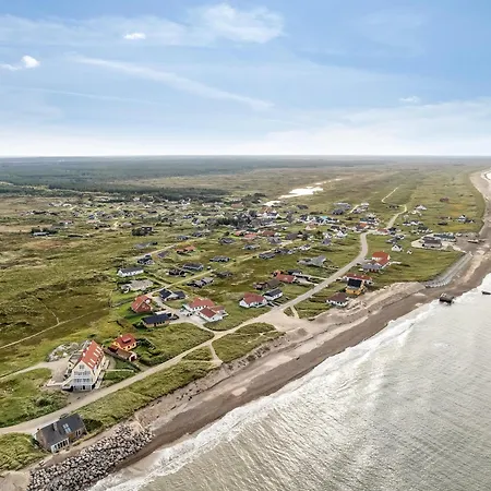With And Sauna, Just 200 Meters From The North Sea, Holiday home *